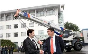 2015���ϰ����(gu��)��ȫ������ԽҰ���ؙC(j��)�Ј�(ch��ng)����