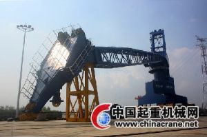 �Ͼ��۰��b�L����(n��i)�Ӵa�^���Ƅ����ص��C(j��)