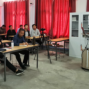 10��20��ɽ�|���x���ؙC(j��)е���޹�˾�e�k���p���Tʽ��ץ�����ؙC(j��)������Ӗ(x��n)�n��